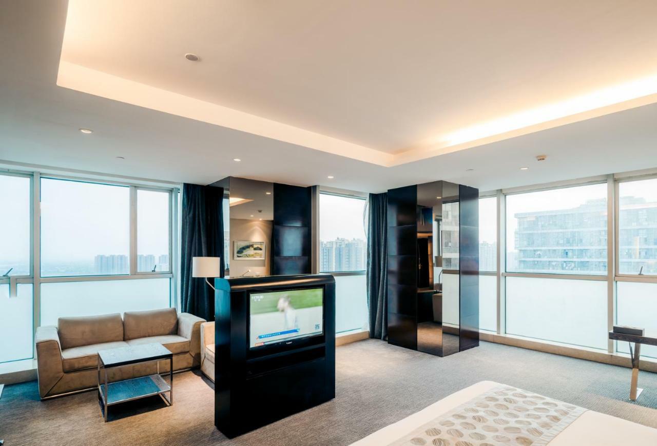 Jiazheng International Energy Hotel Huaqiao  Zewnętrze zdjęcie